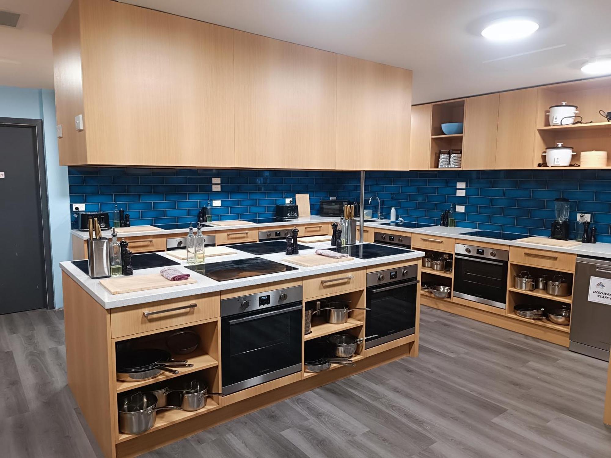 Hostel Urbanz Christchurch Exterior foto The kitchen at the University of New South Wales